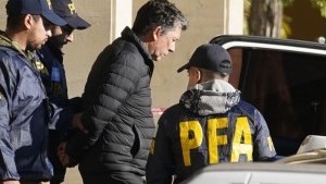 País