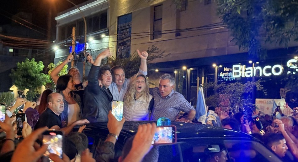 En Mar del Plata, Milei prometió bajar imputabilidad y la reforma tributaria